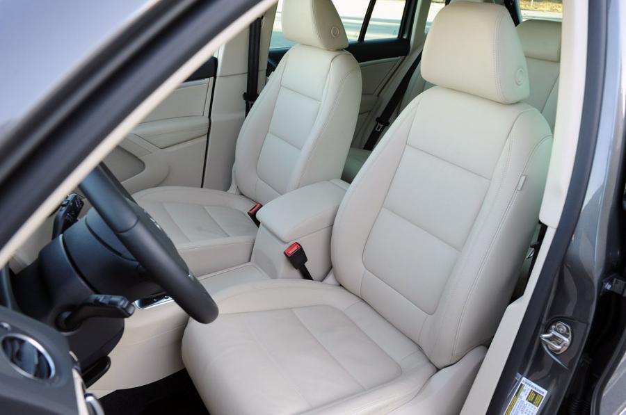  Volkswagen Tiguan 2011 года  (фото 75 из 146)